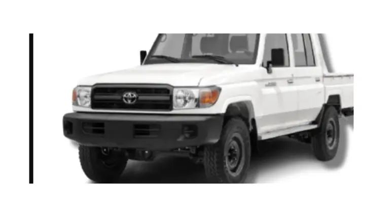 Toyota Land Cruiser Pick-up disponible à la location chez KinCar Express
